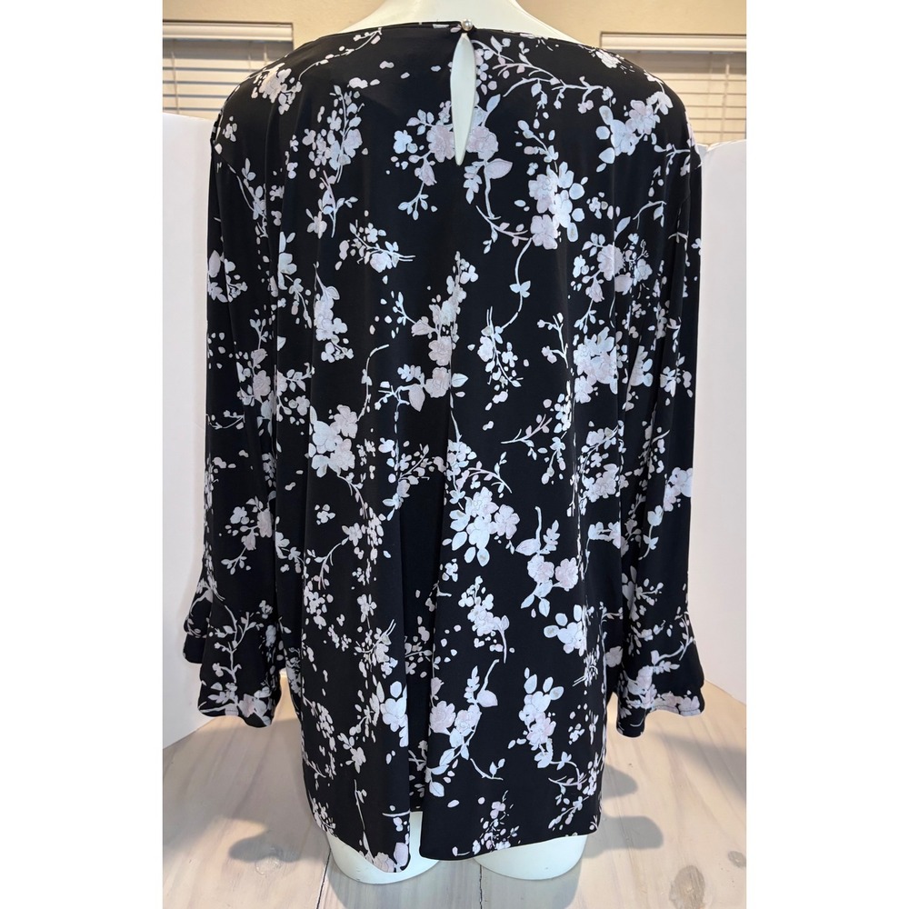 Karl Lagerfeld Paris Womens 2X Black Floral Ruffle Sleeve Blouse LPOG6875 Plus